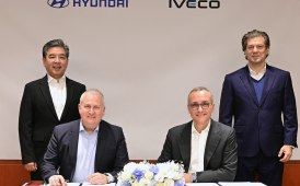 Iveco Group firma accordo con Hyundai Motor su veicolo commerciale leggero elettrico in Europa